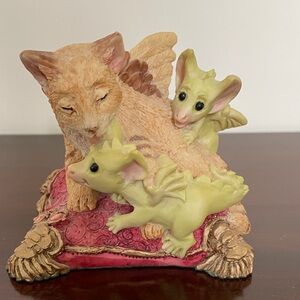 Real Musgrave Bath Time Pocket Dragon Figurine